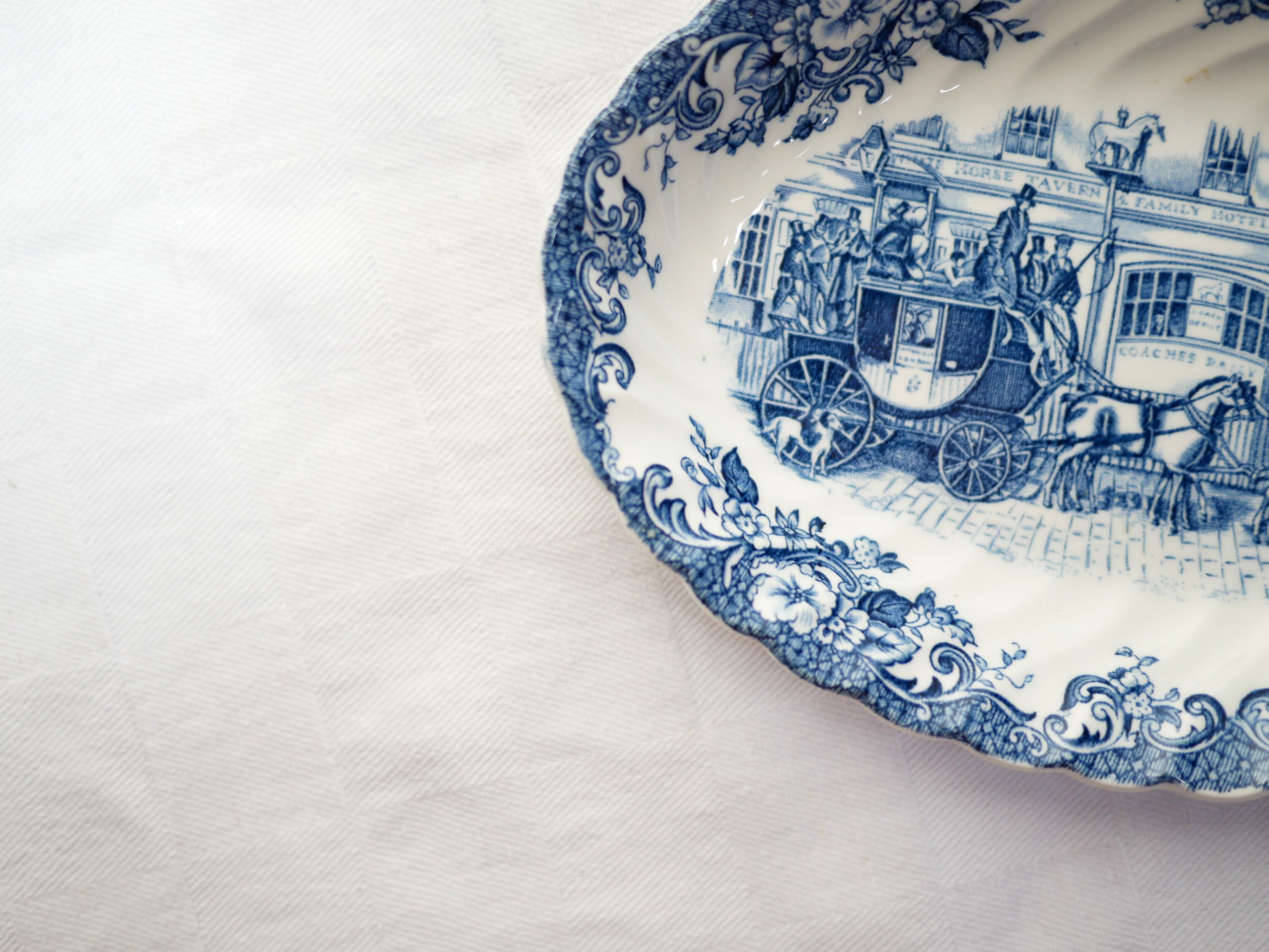 Vintage ravier by Johnson Bros, made in England