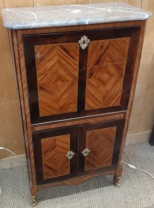 Secretary of Lady in marquetry XVIII th