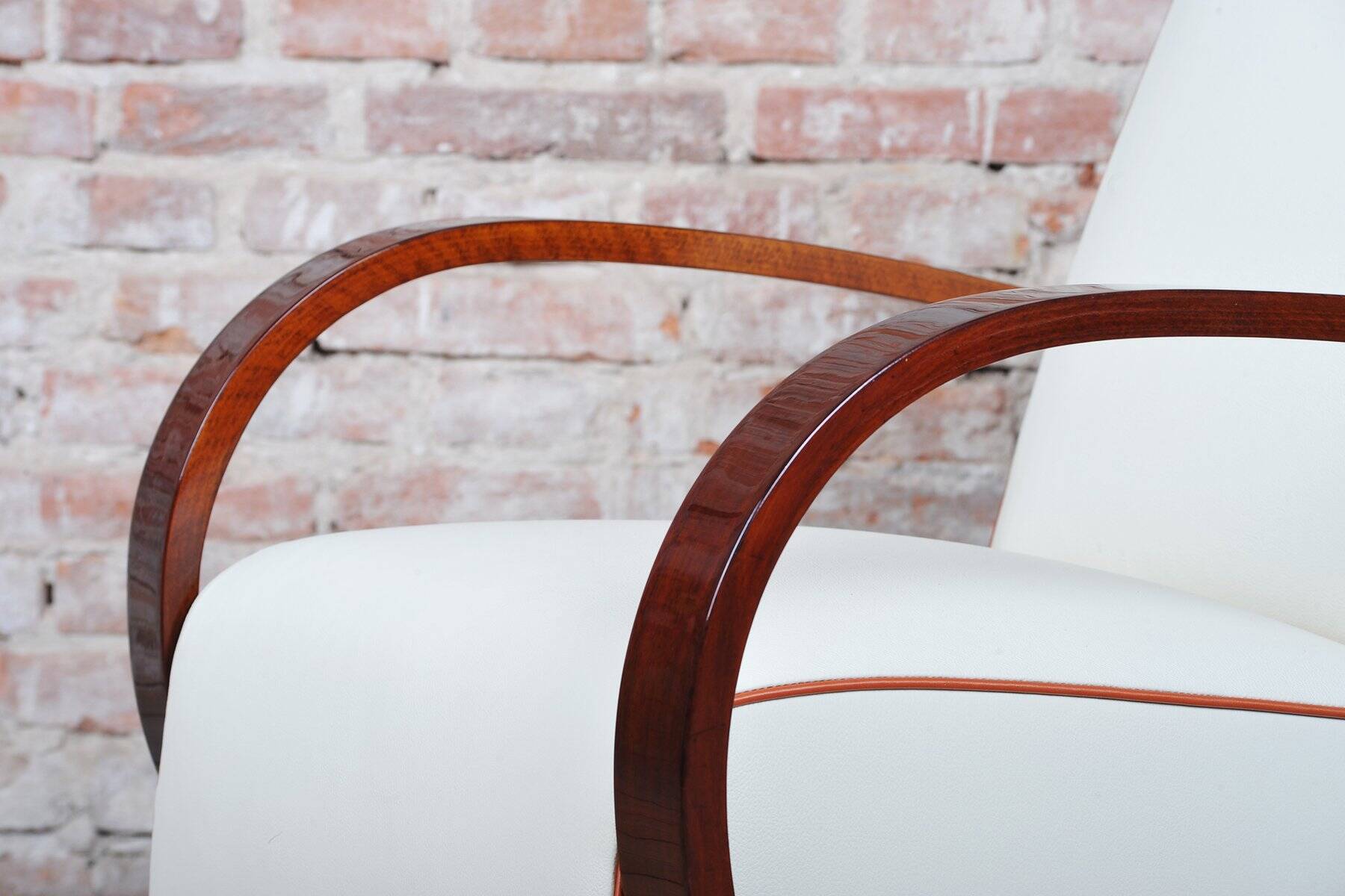 Art Deco Armchairs in Walnut and Leather, Czech, 1930s, Set of 2