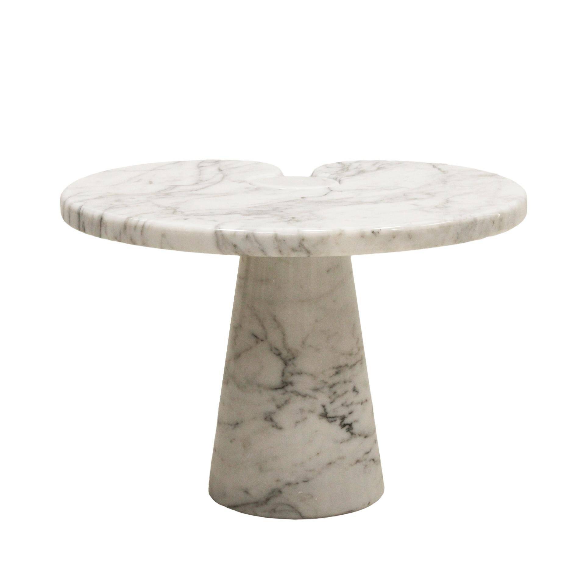 Tables d'appoint Eros en marbre d'Angelo Mangiarotti, style mid-century.