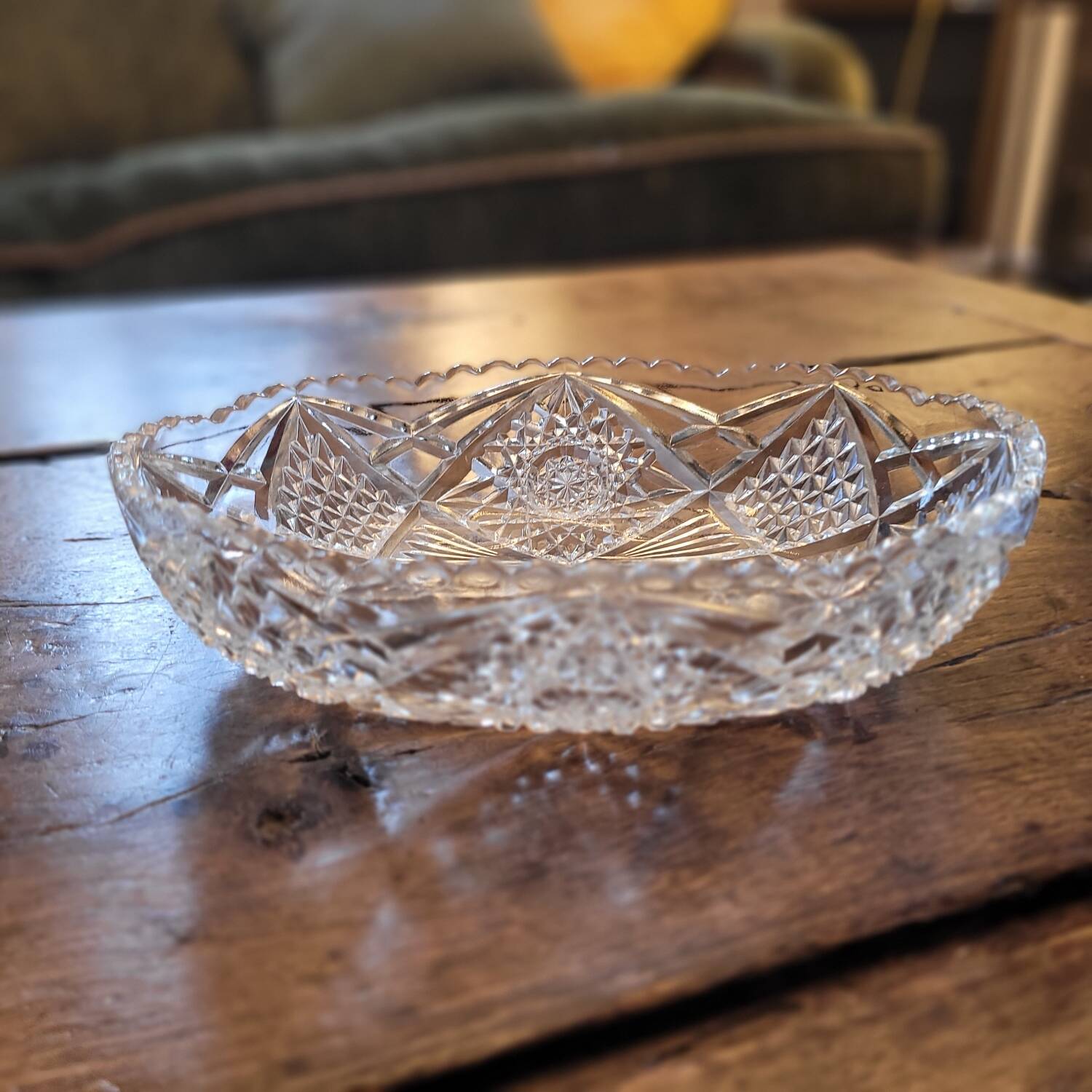Coupelle vide-poche vintage en verre pressé – années 1960