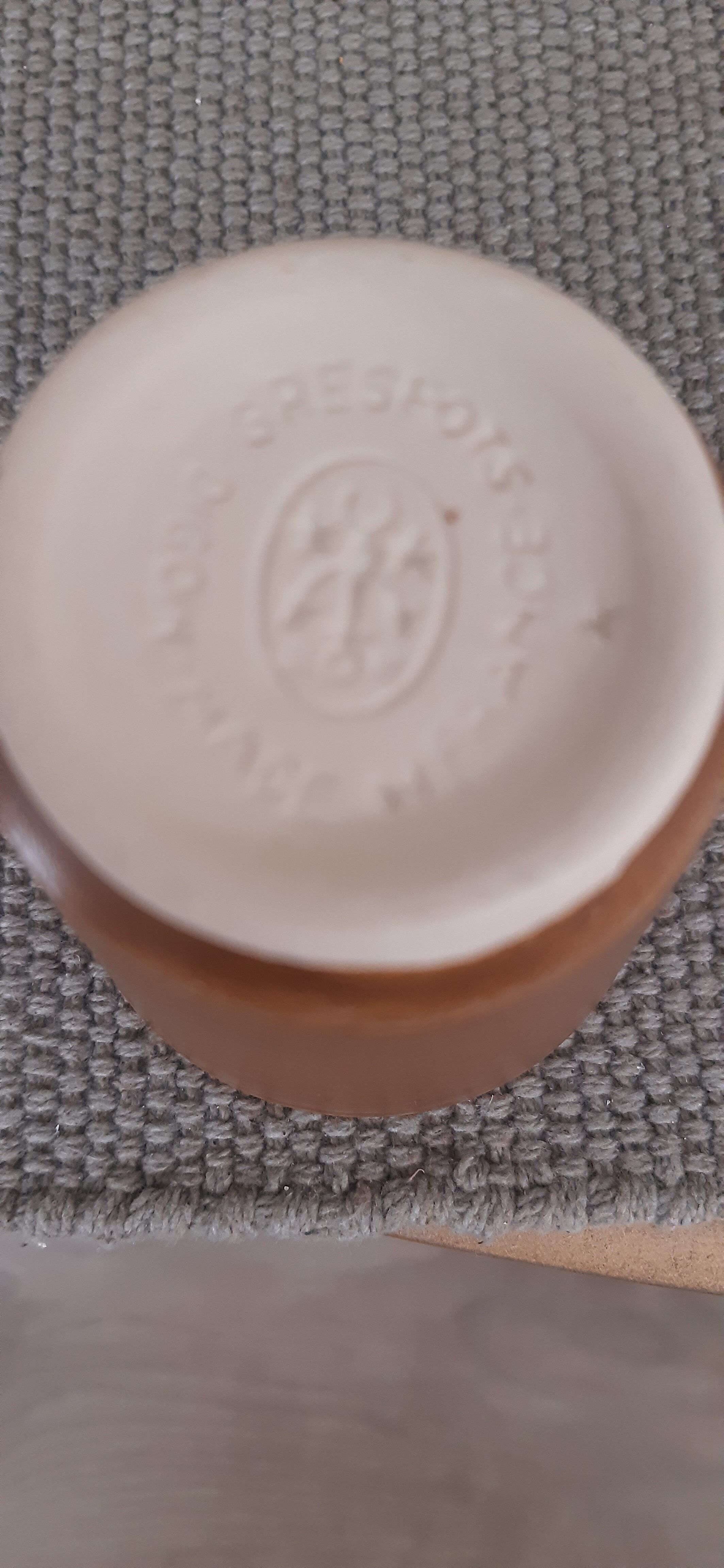 Plate and stoneware glass