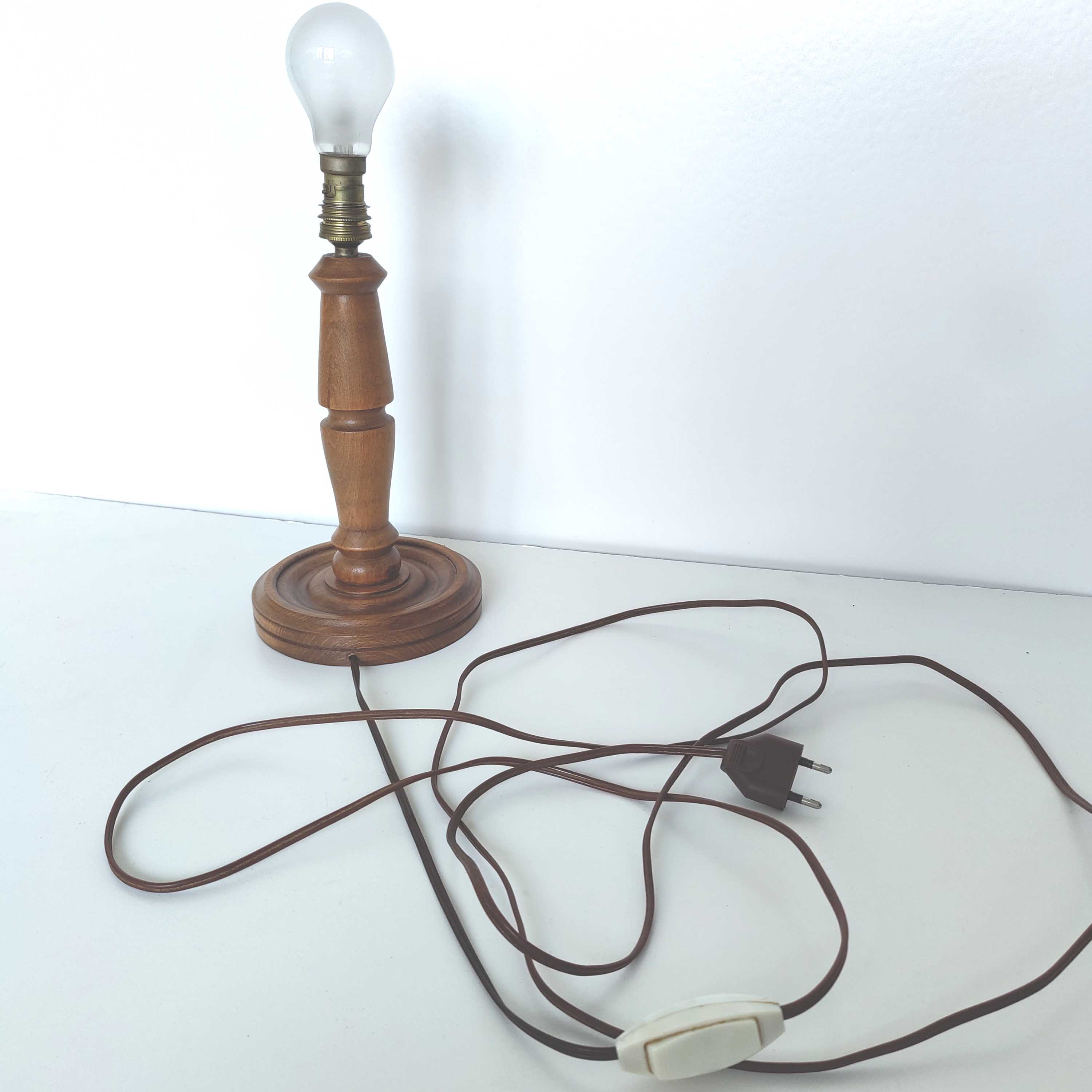 Turned wooden lamp foot