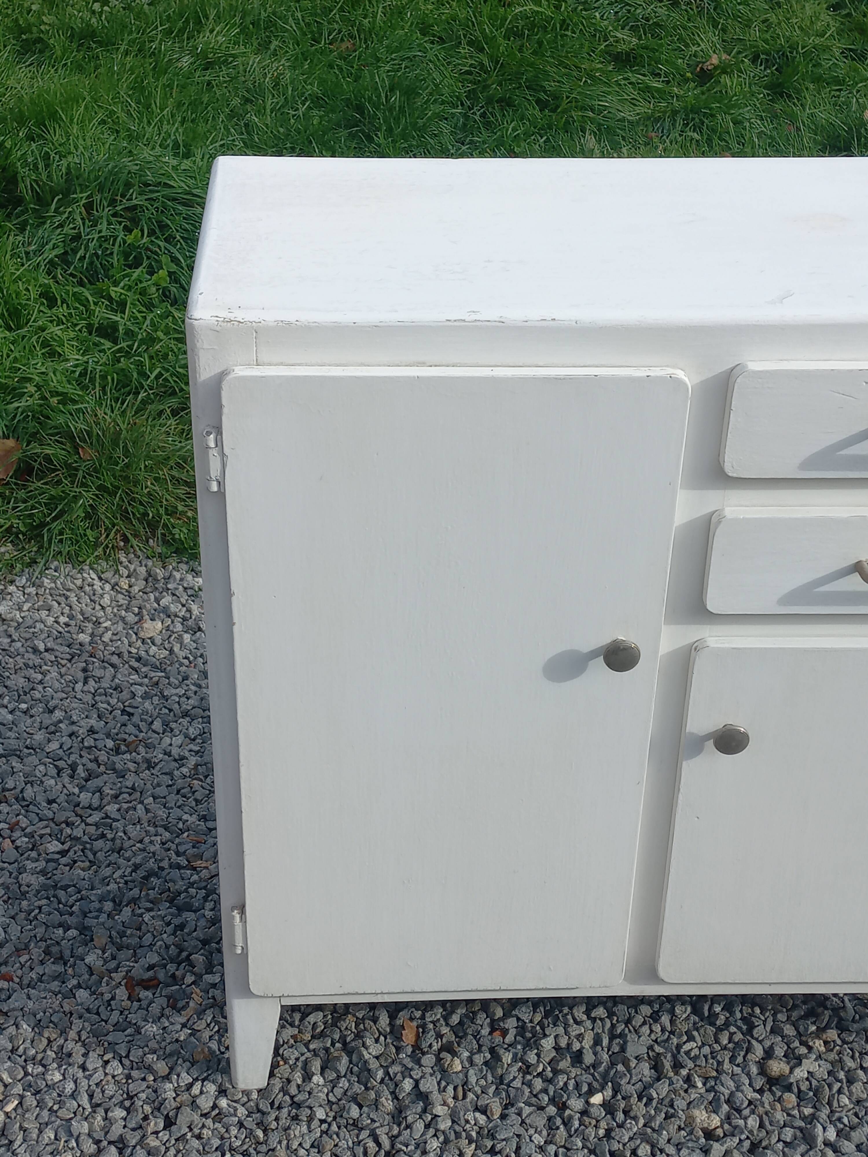 Buffet parisien patine blanche des années 50