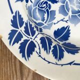 Service of 12 antique flat plates