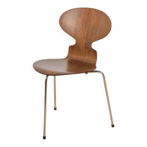 Chaise Ant Modèle 3101