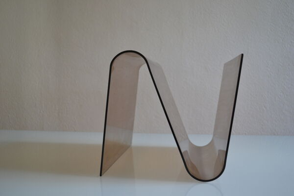 Porte revue moderniste pop space age plexiglas fume vintage annees 70