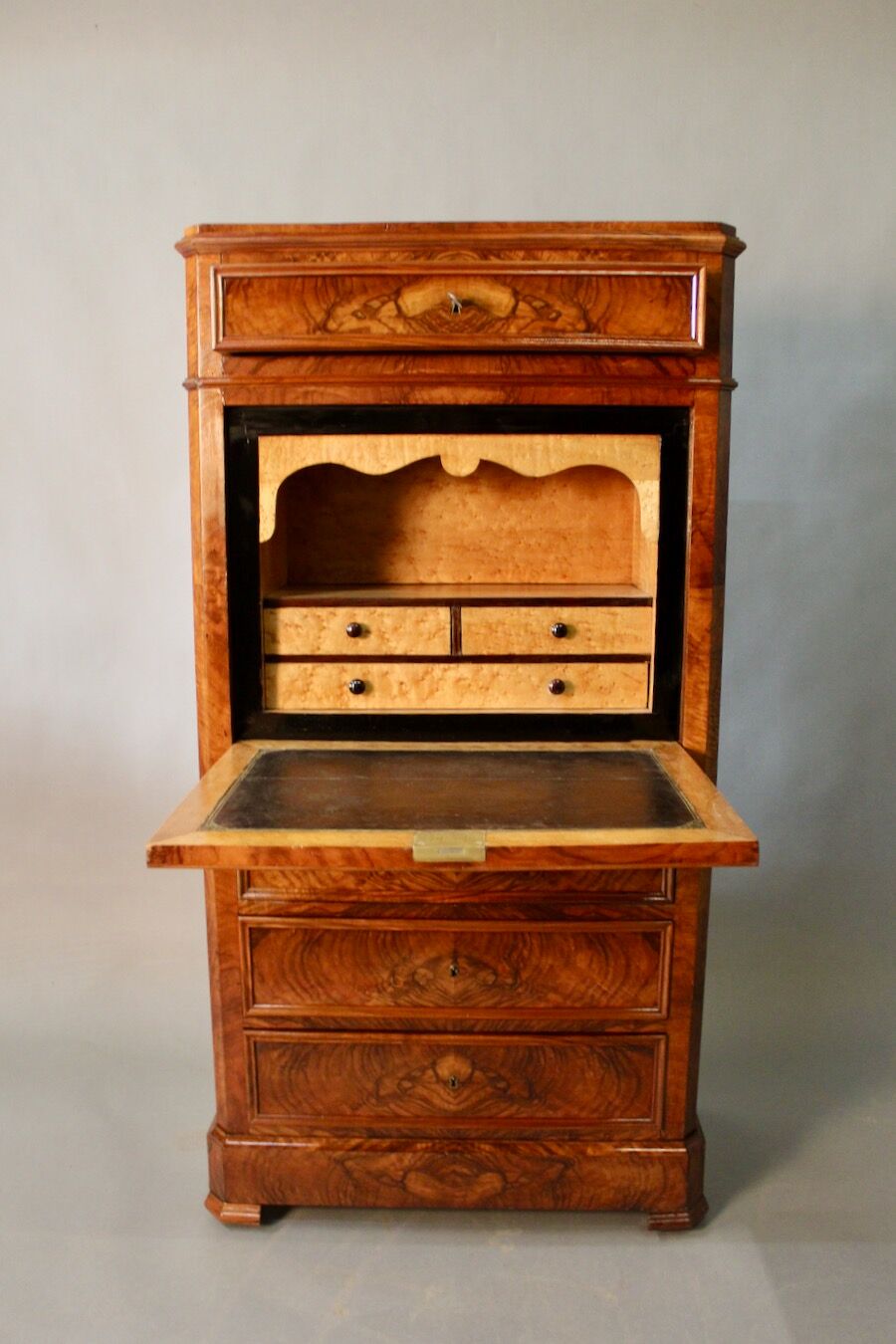 Secretary Louis Philippe in walnut