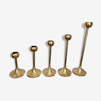 Suite of 5 brass candle holders