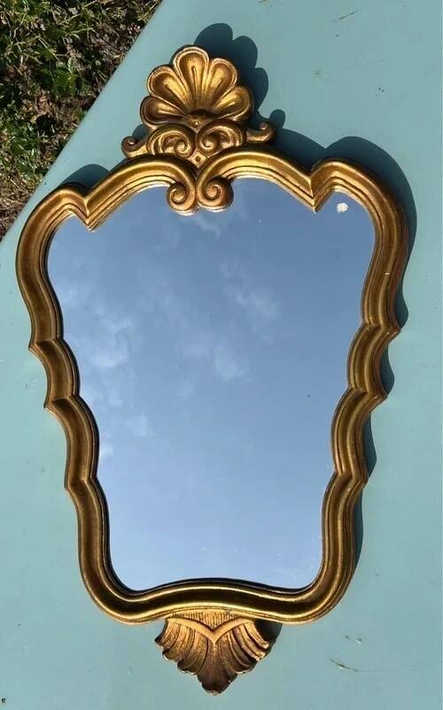 Baroque mirror in gilded wood from the 1960s – 65.5 x 42 cm – 2.5 kg