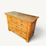 Commode Louis-Philippe en bois blond 4 tiroirs, XIXe