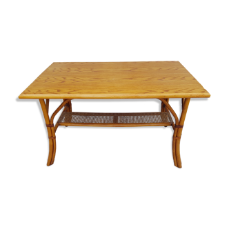 Rattan table