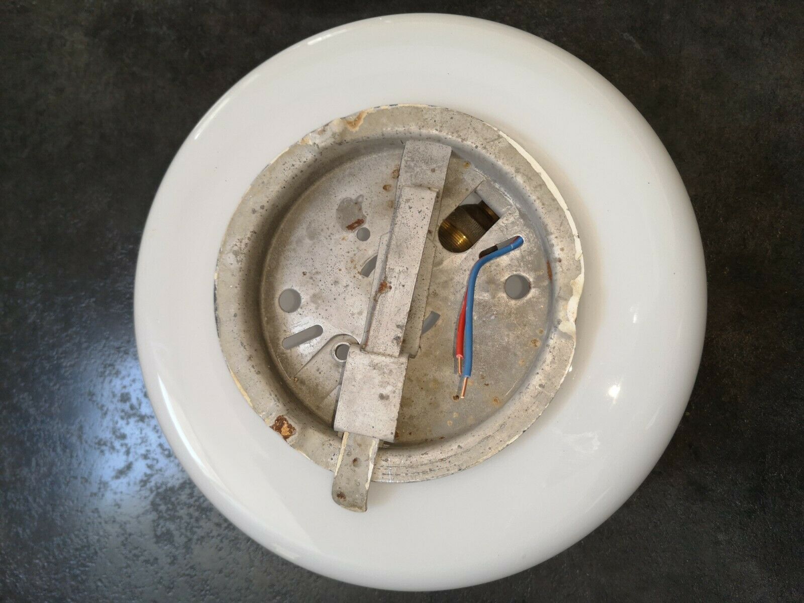 Lampshade ball ceiling 1/2 globe old opaline