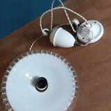 Suspension corole bord dentelé transparent contre poids