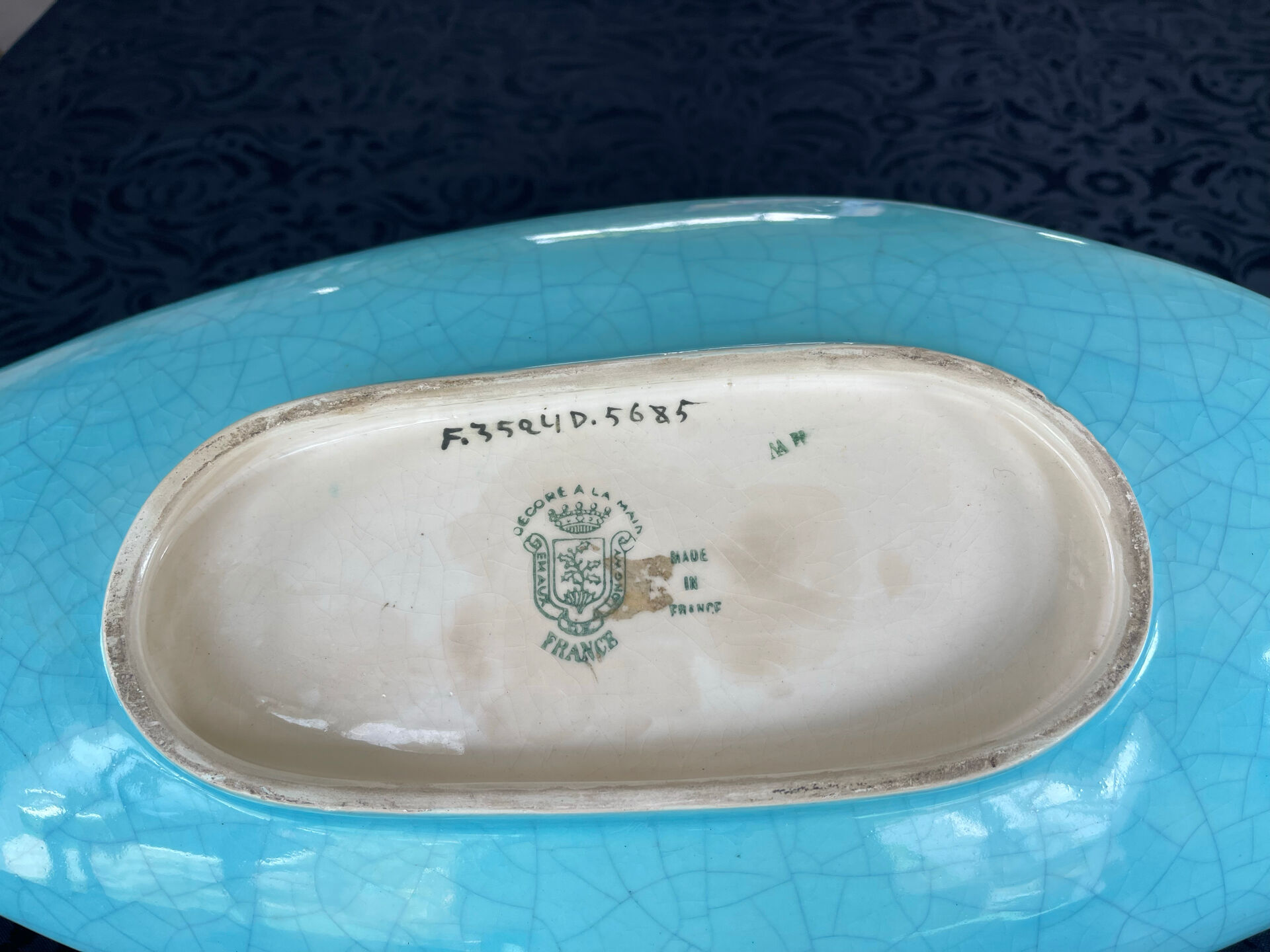 Plat navette émaux de Longwy