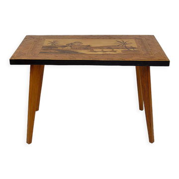 Table basse africaine en bois marqueté, vers 1960