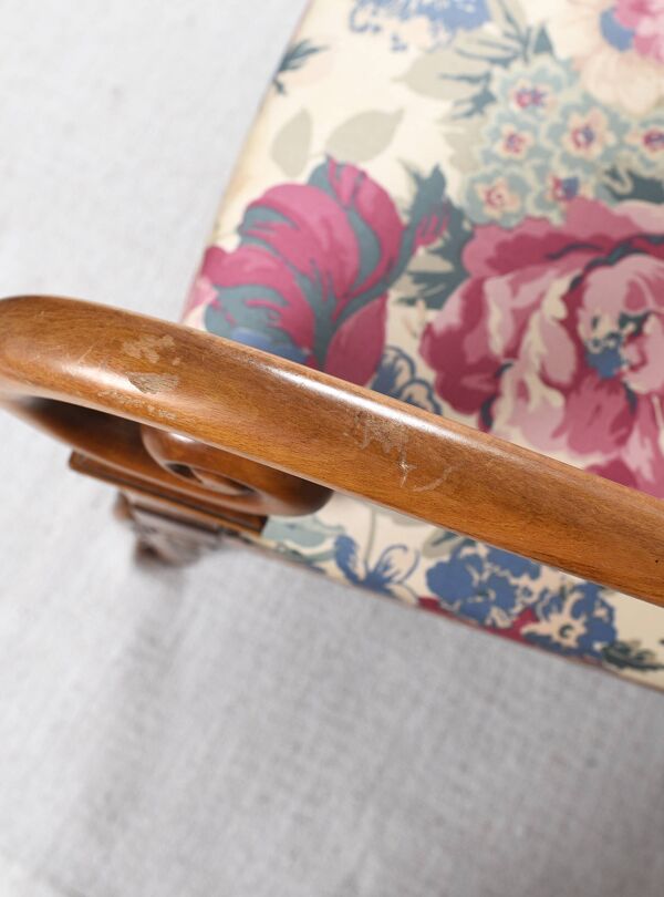 Ancienne banquette à motif floral