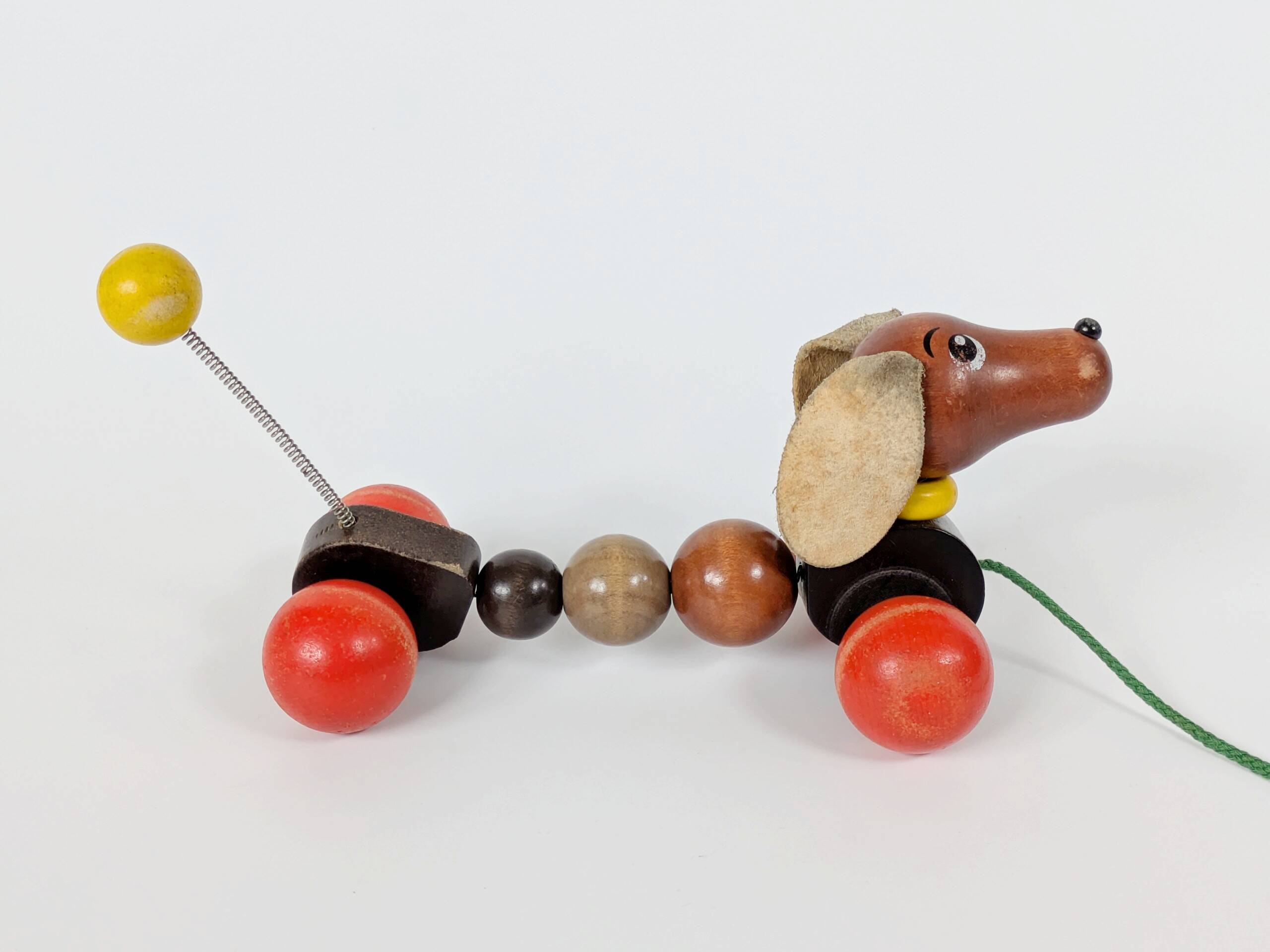 Vintage wooden pull-along dachshund toy | Lorenz, Germany