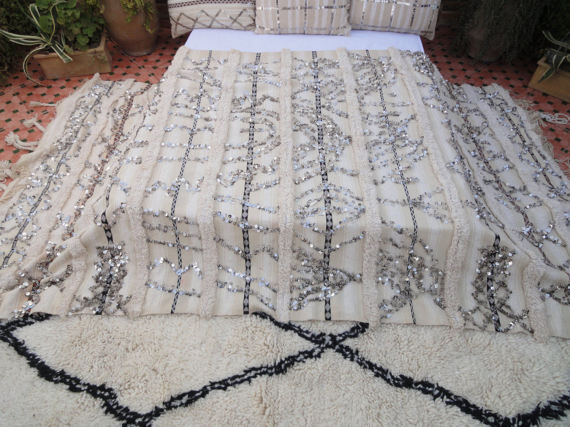 White Handira 290 x 170 cm