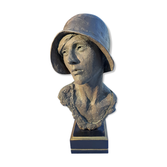 Bust woman