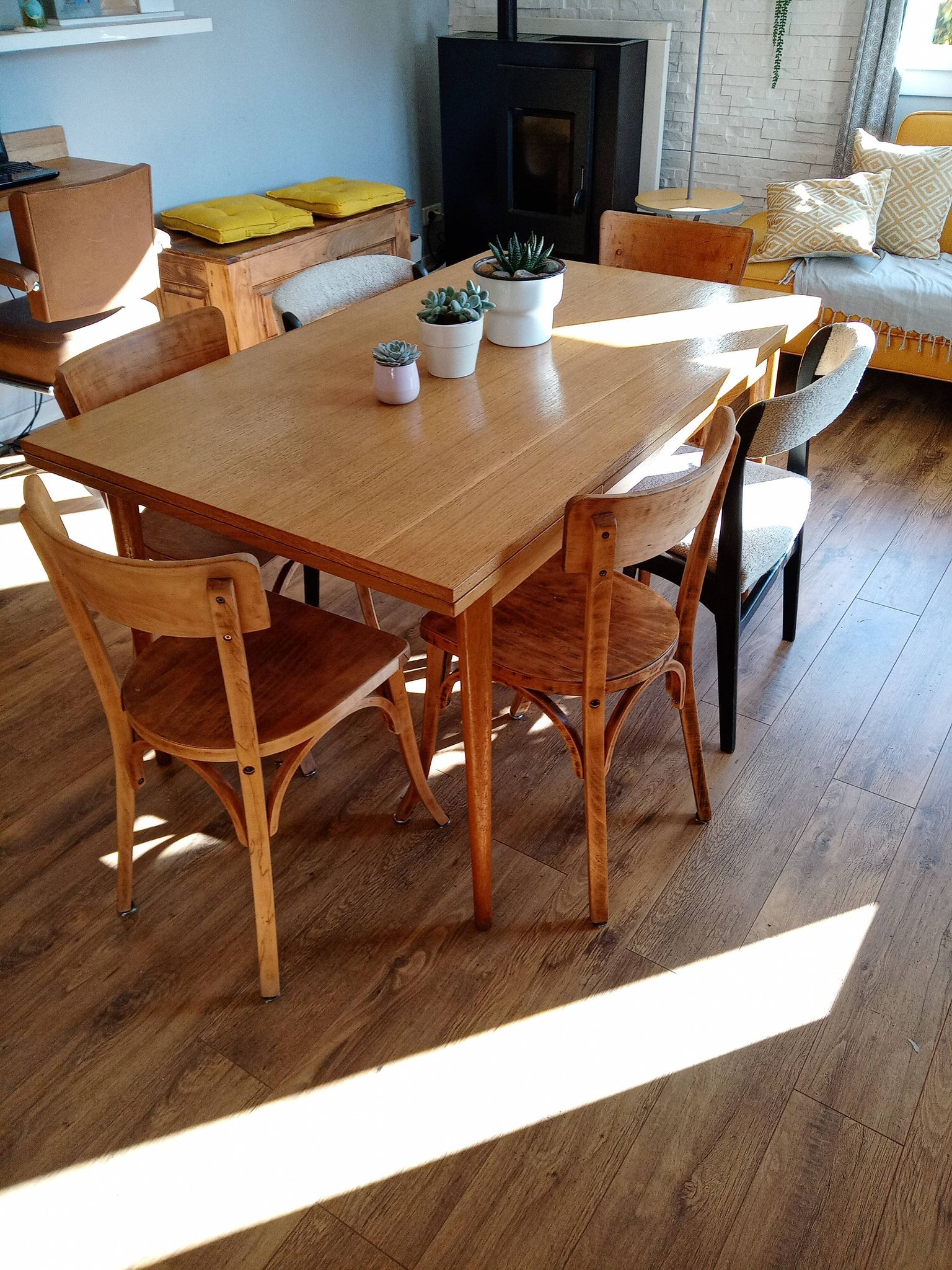 Table à manger scandinave
