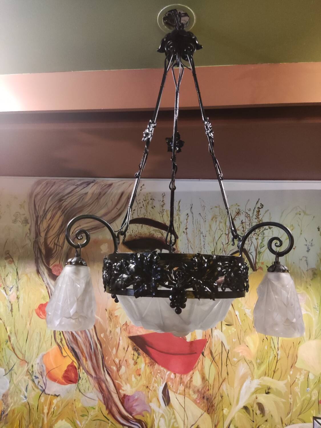Art deco chandelier