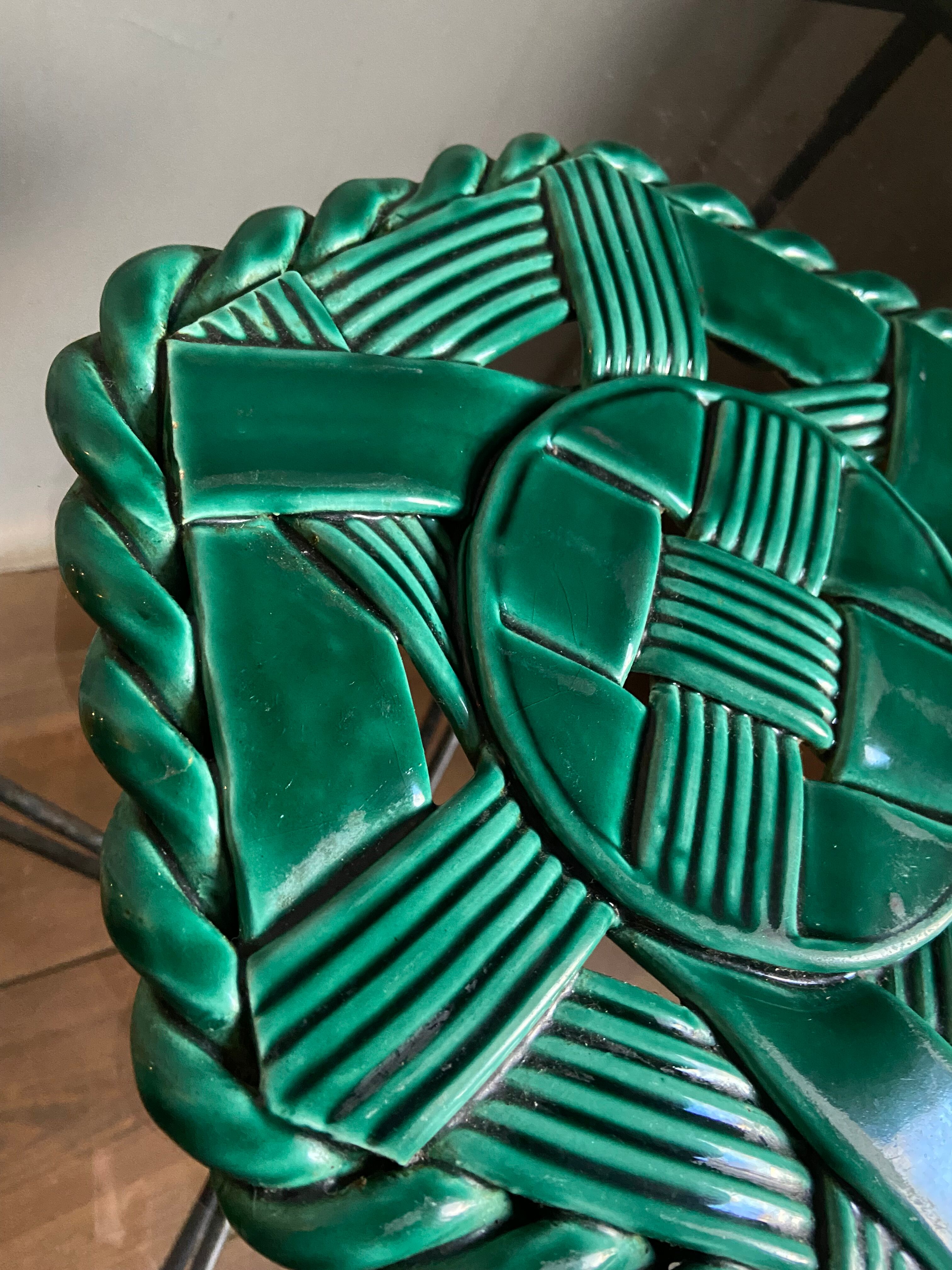 Vintage braided green ceramic trivia