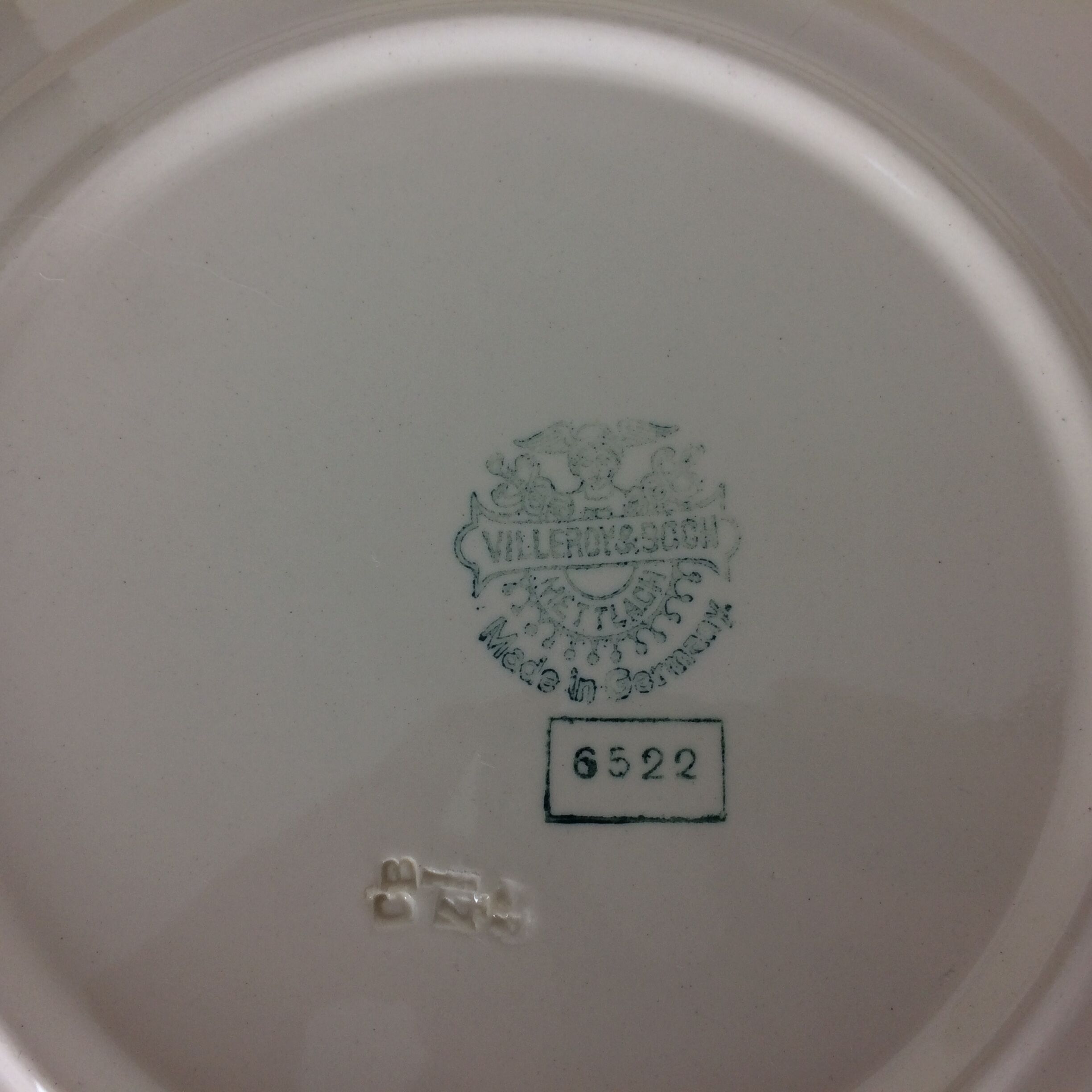 Set of 4 Villeroy & Boch ceramic dessert plates