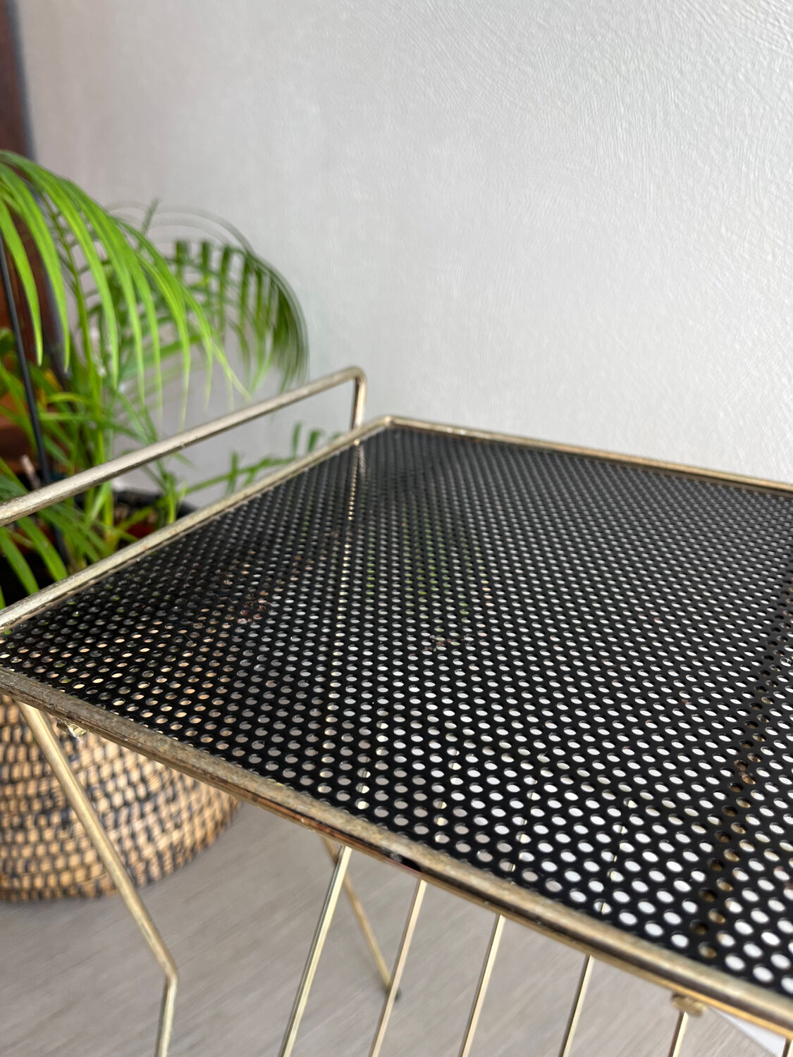 Vintage side table / gold end table / accent table