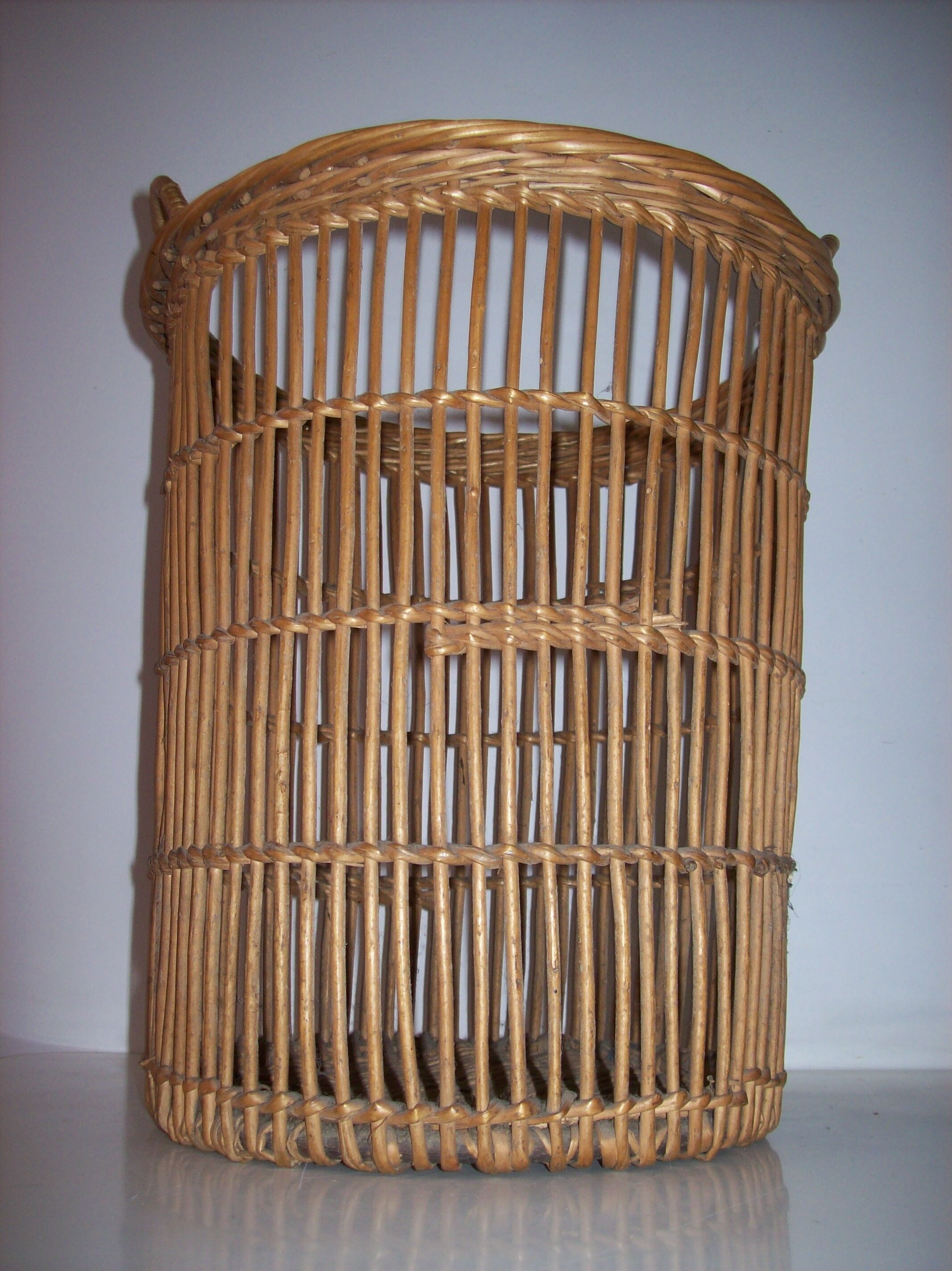 Rattan paper basket
