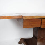 Dining table of mahogany from around the 1920s