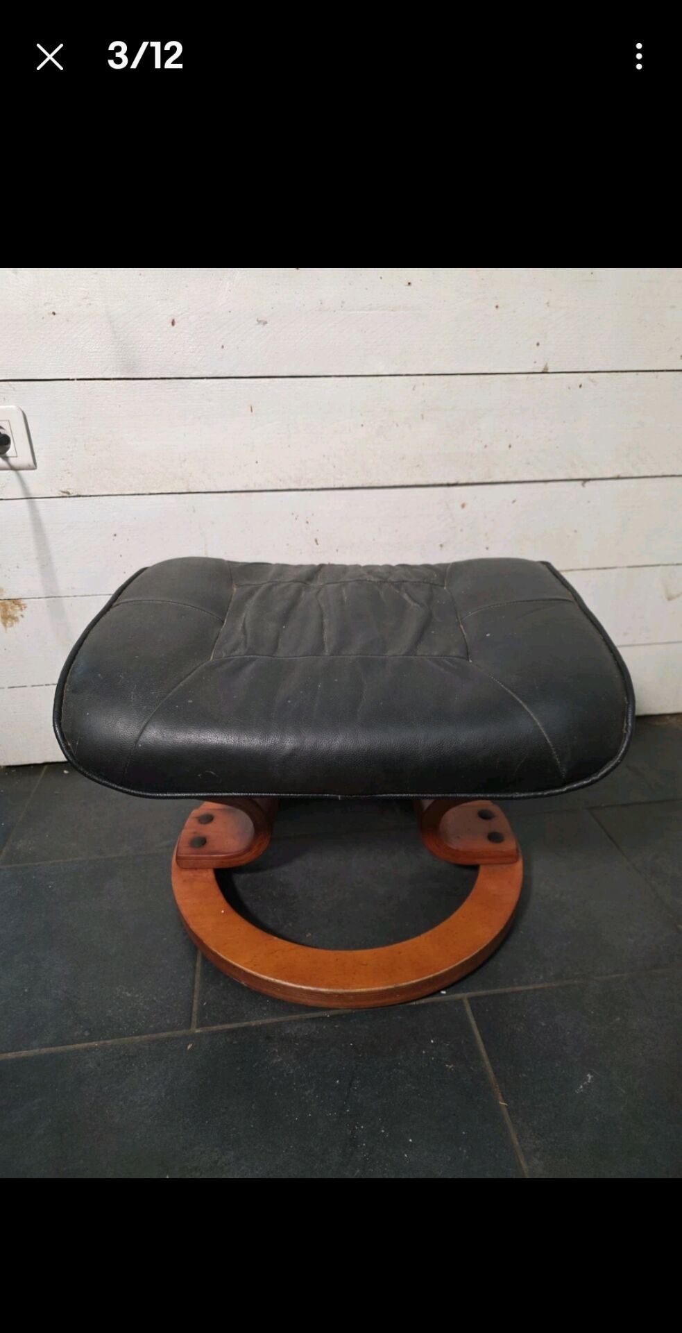 Repose pieds / Pouf en cuir noir  -Stressless