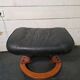 Repose pieds / Pouf en cuir noir  -Stressless