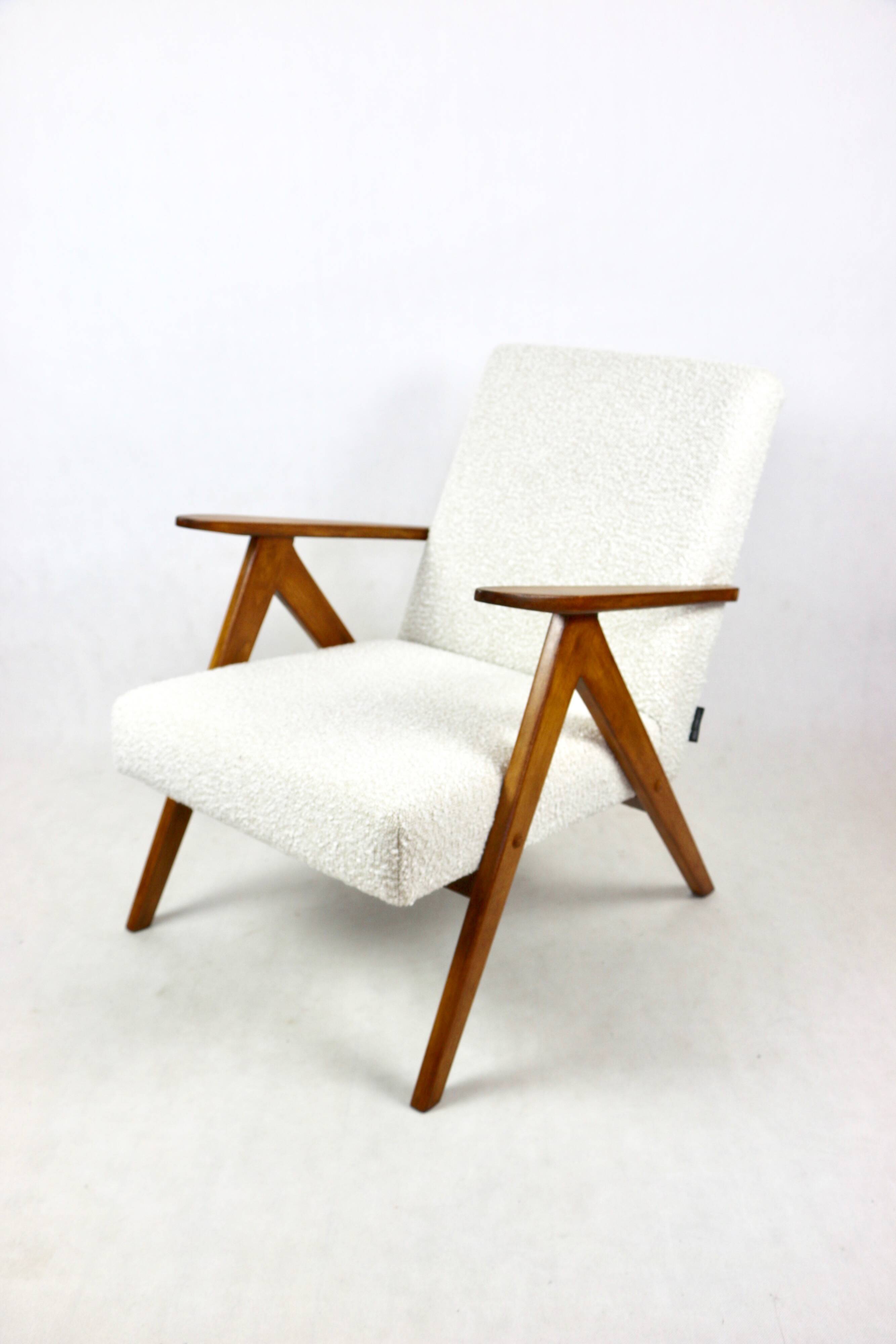 Vintage armchair B-310 VAR white structural boucle 1970s
