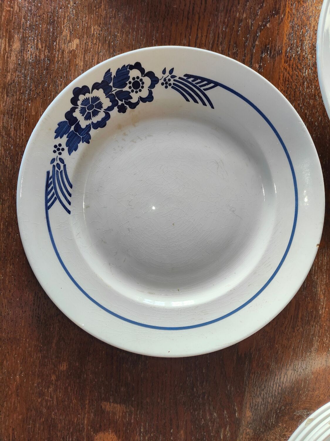 Service of 34 Pieces Wolves Mill and Orchies Hamage France 50s-60s