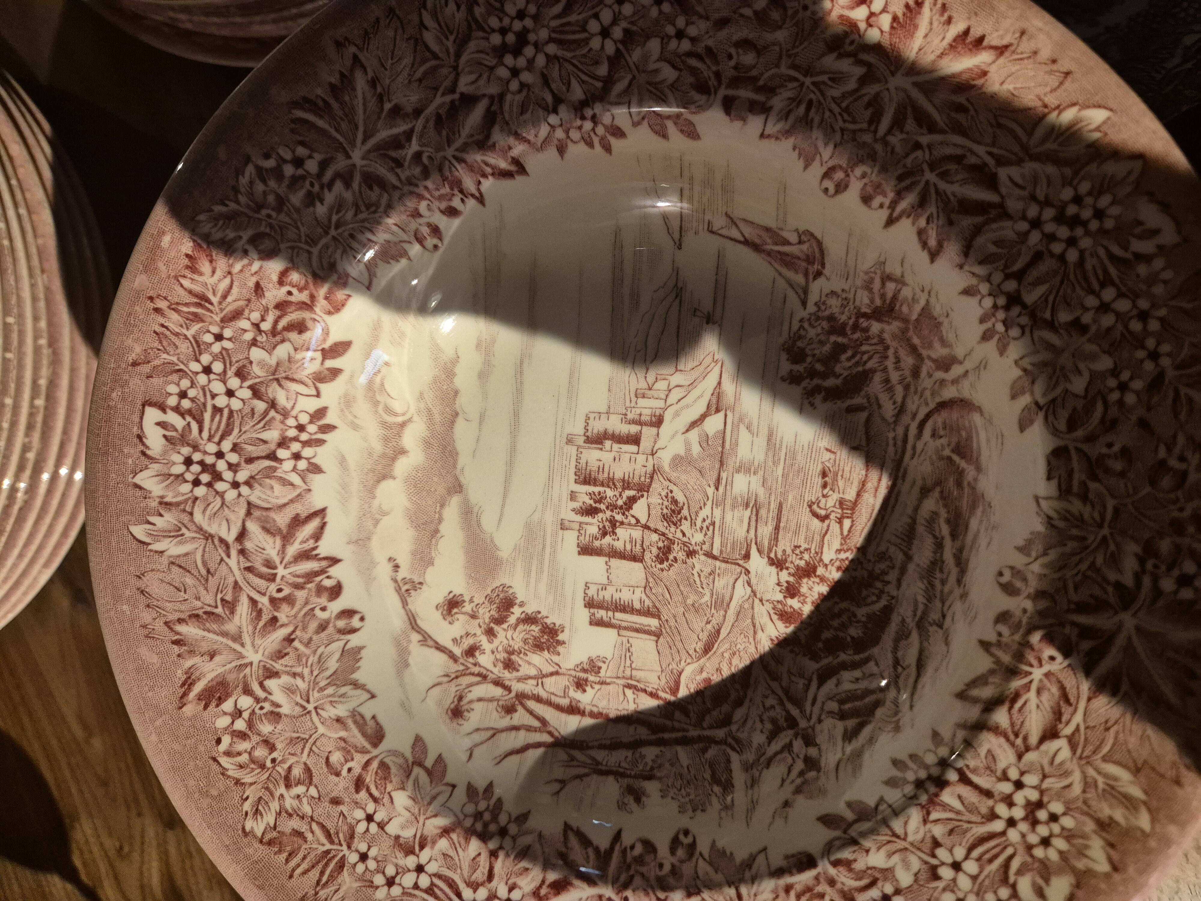 Important Porcelain Service EIT England