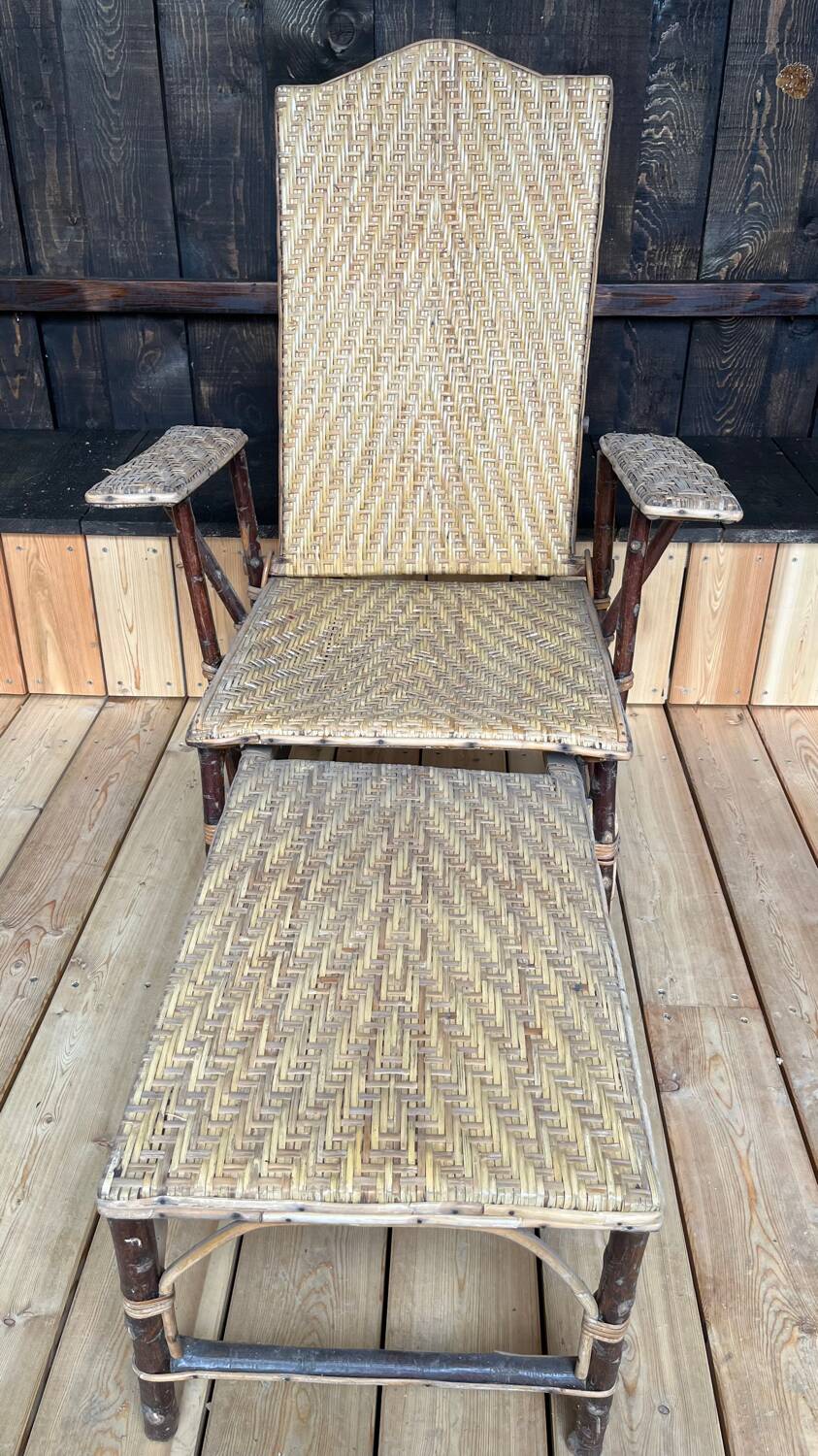 Rattan lounge chair 1920s