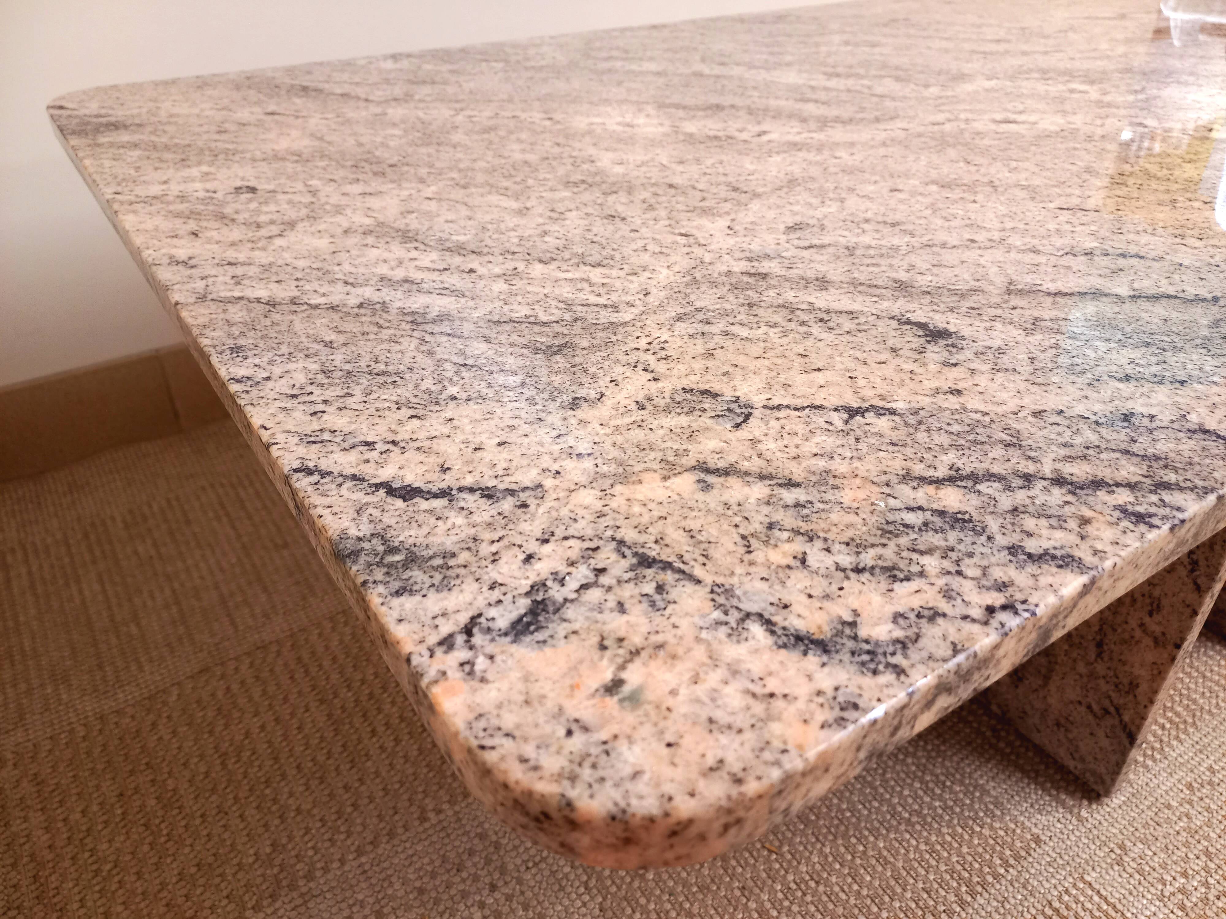 Vintage coffee table in pink marble 70s 80s