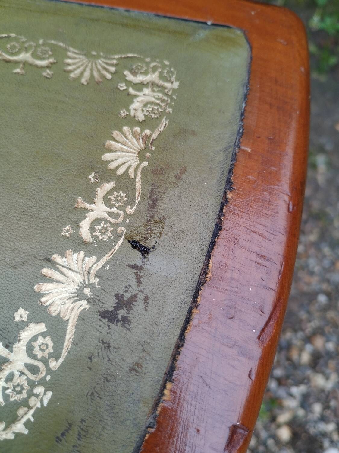 Escalier de bibliothèque ancien