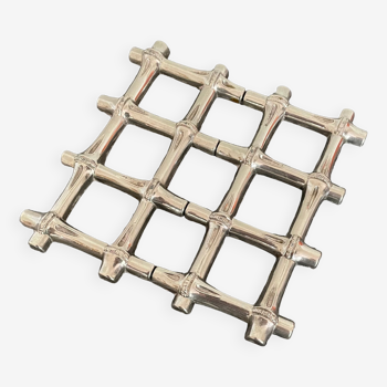 Bamboo metal trivets