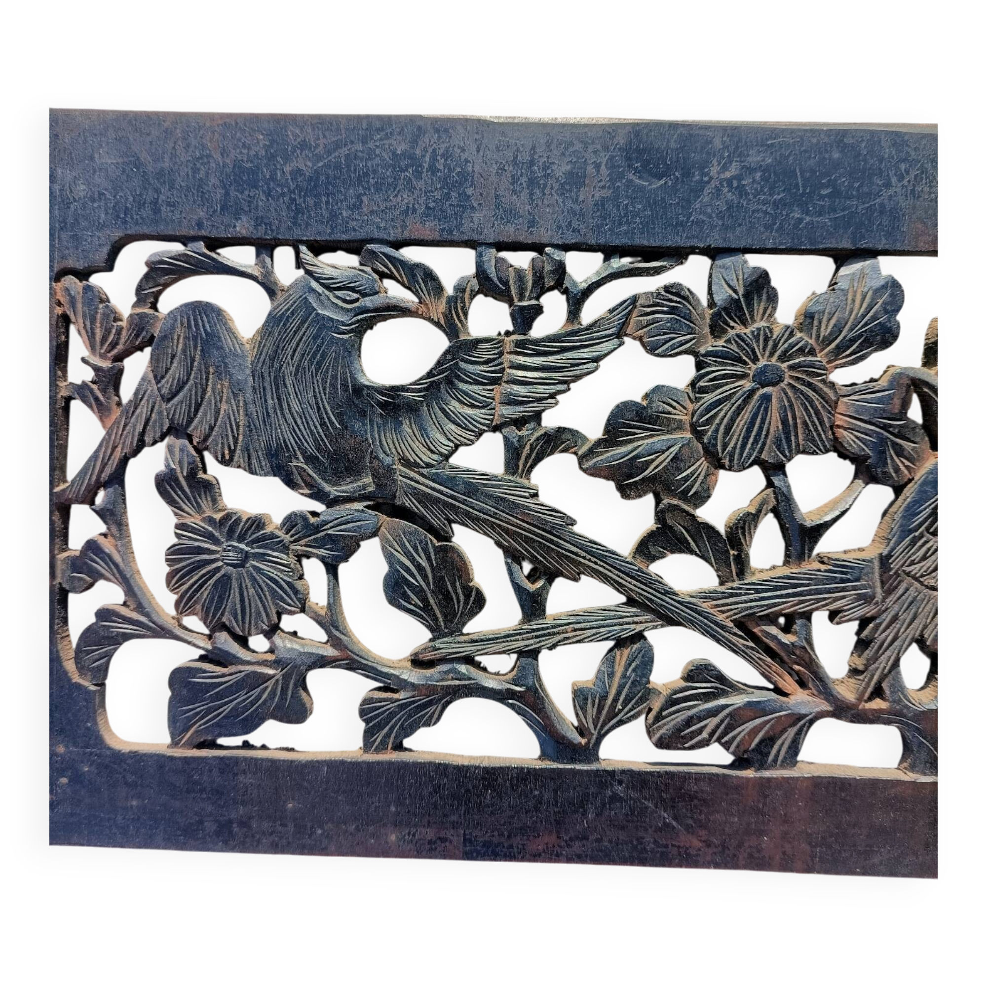 Relief sculpture