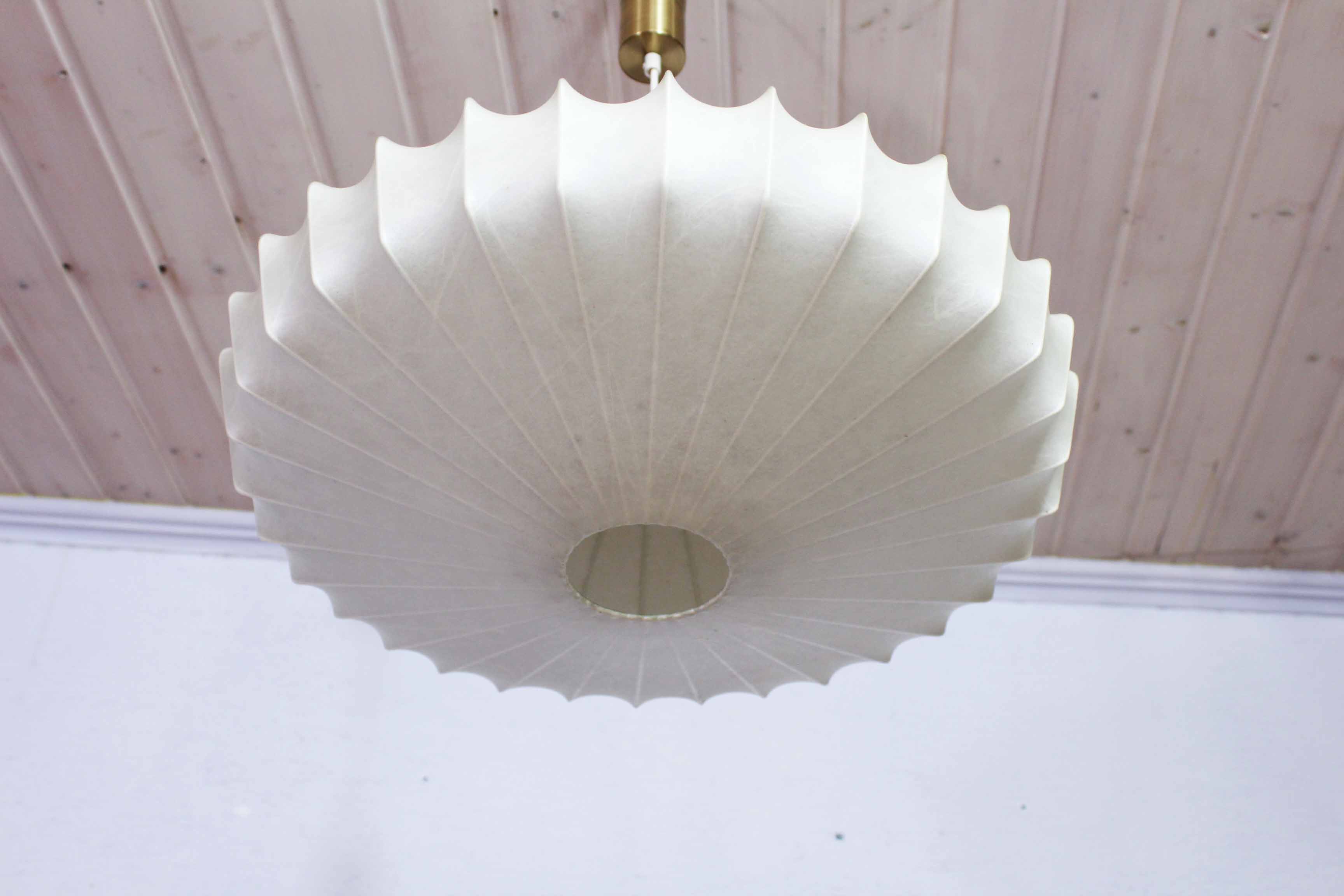 Cocoon hanging lamp 70