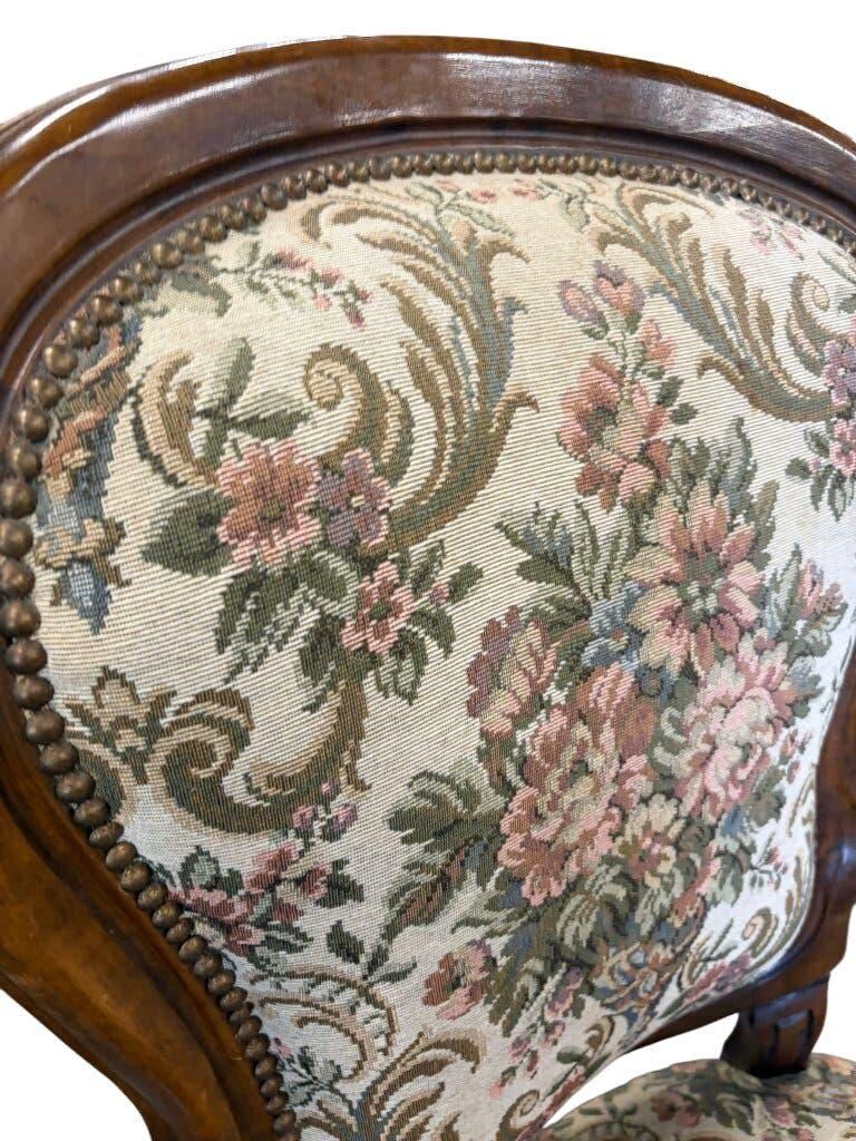 Vintage baroque armchair/seat/chair with floral pattern