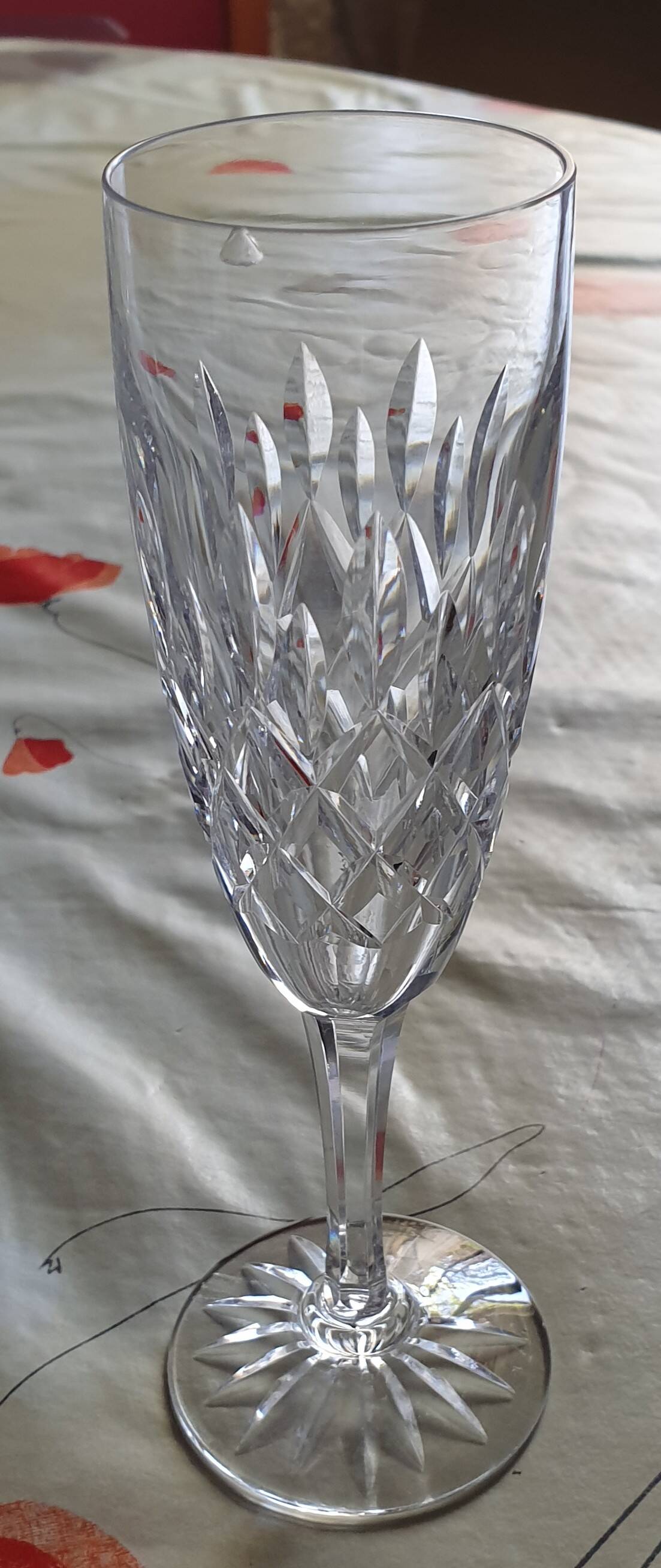 Champagne flutes from the Chantilly service by Cristallerie Saint-Louis.