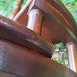 Escalier de bibliothèque ancien en bois