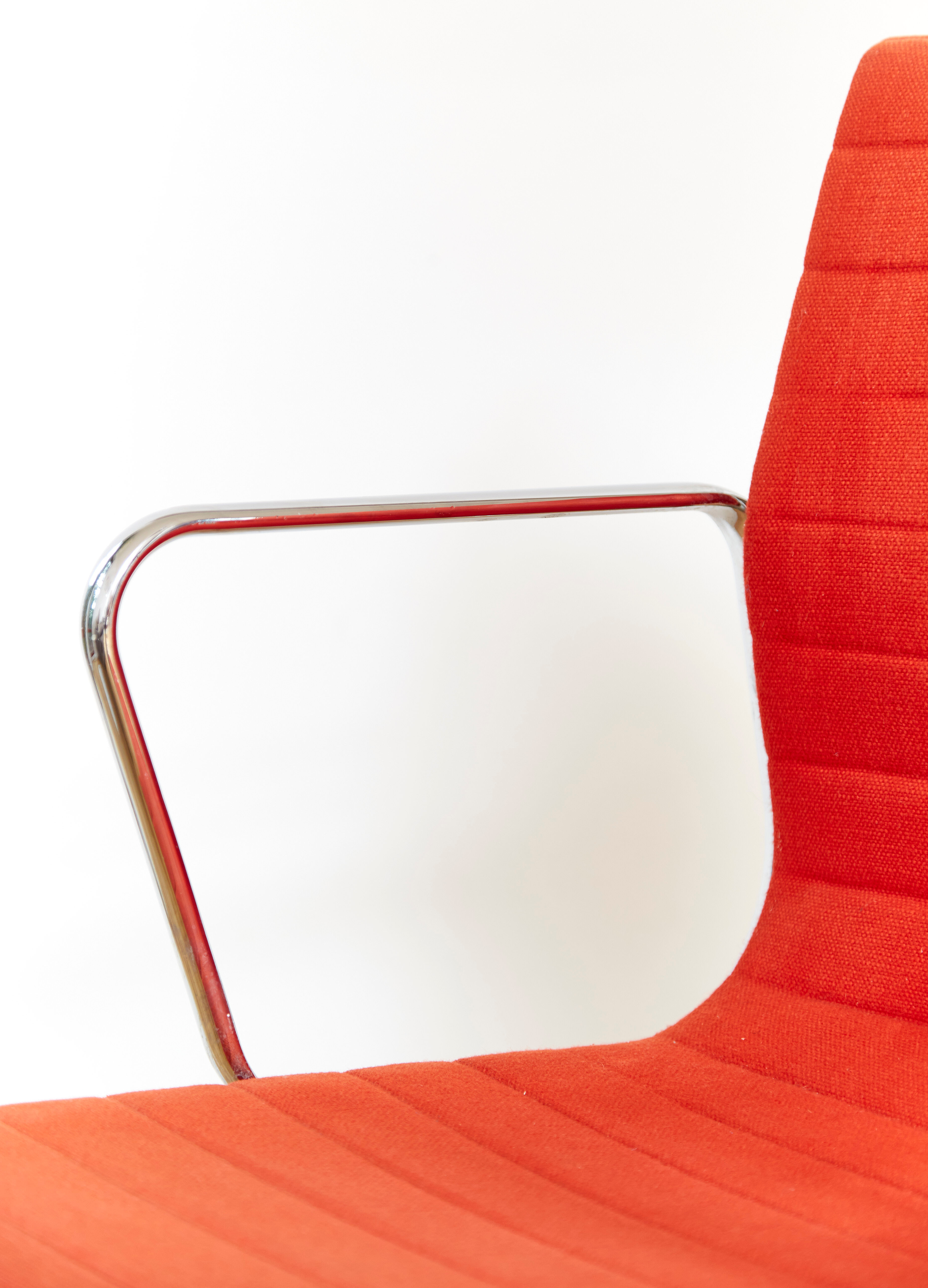 Charles & Ray Eames Bürostuhl office chair EA 117 for Vitra