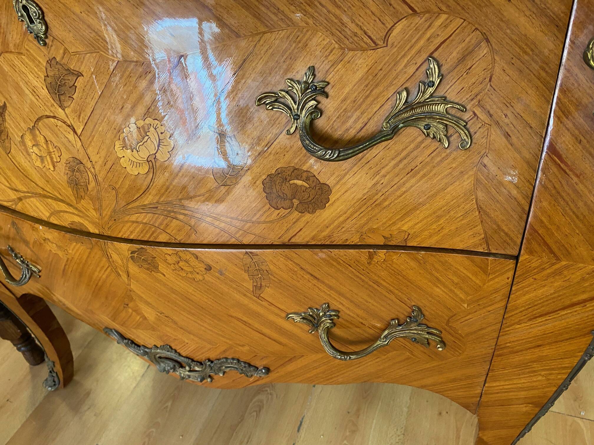 Louis xv style curved chest of drawers in marquetry with marble and embroidered floral decor