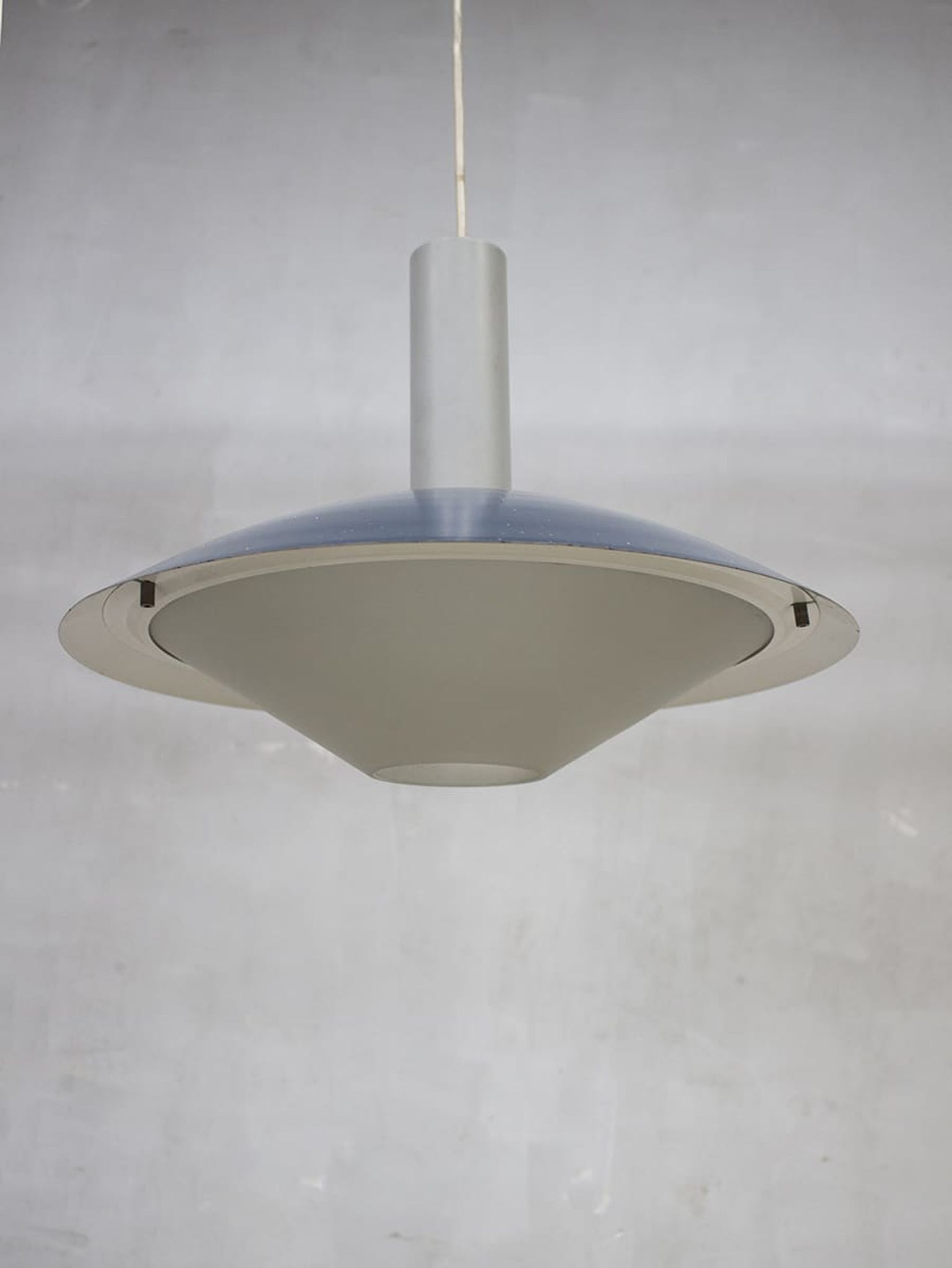 Louis Kalff suspension metal