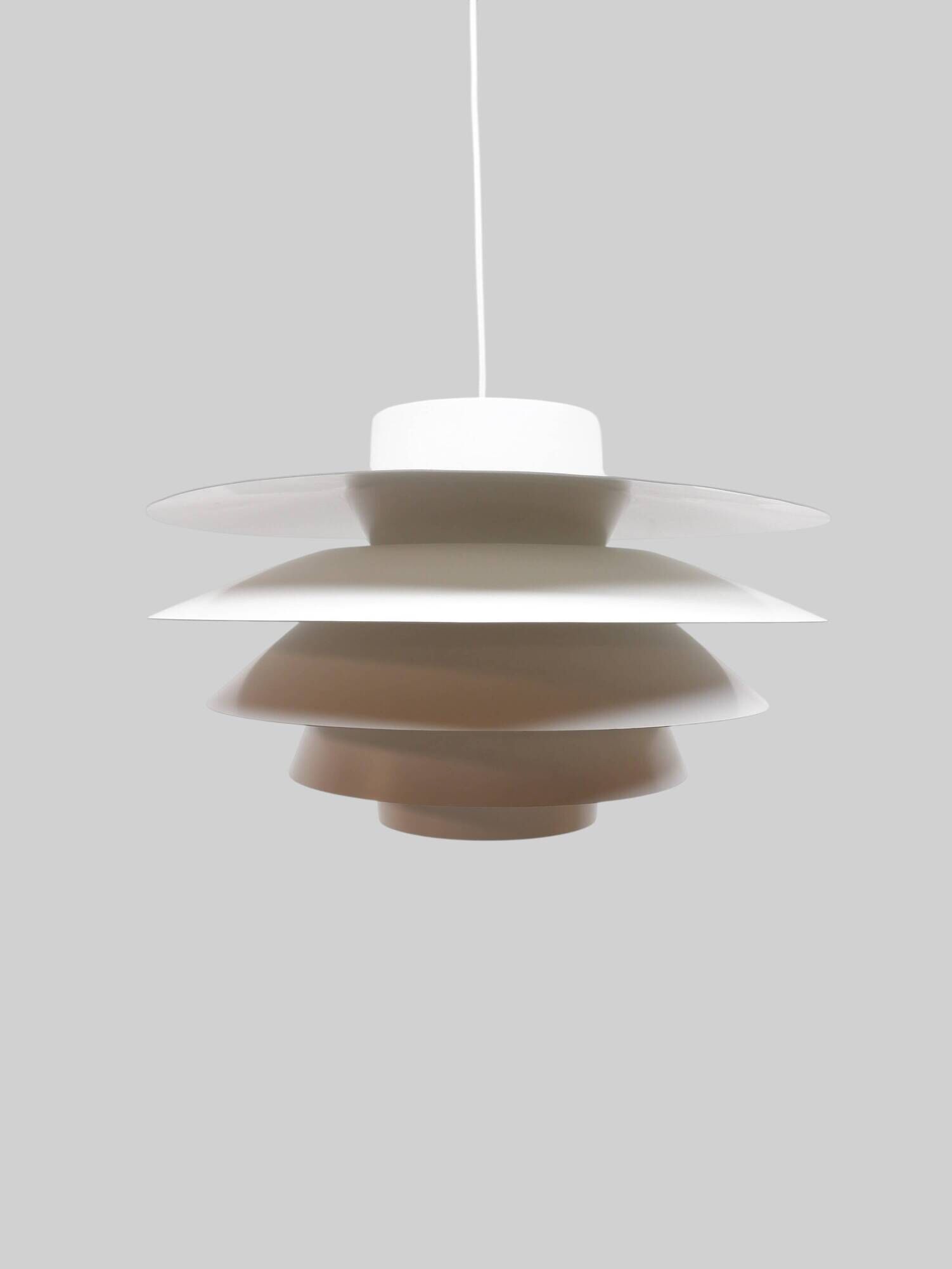 Lampe suspendue danoise modèle Verona, années 1970