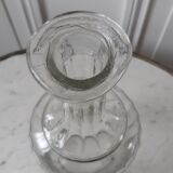 Carafe en verre moulé fin XIXème